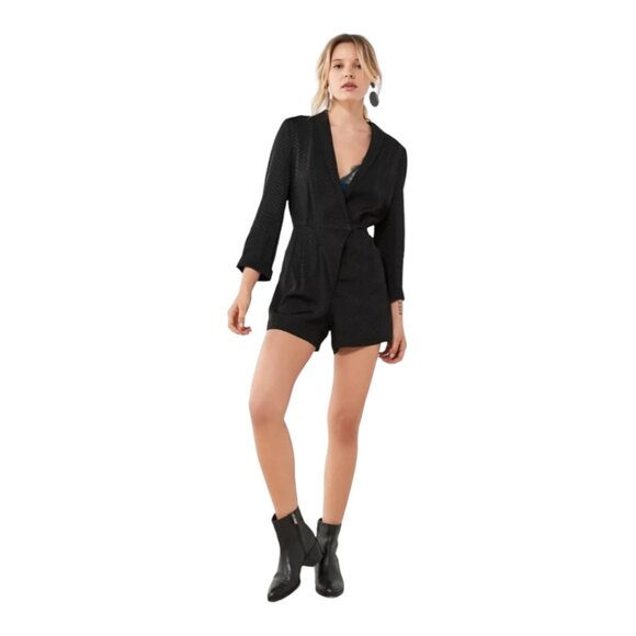 Bardot Pants - Bardot Size 8 Skyline Long Sleeve V Plunge Black Romper